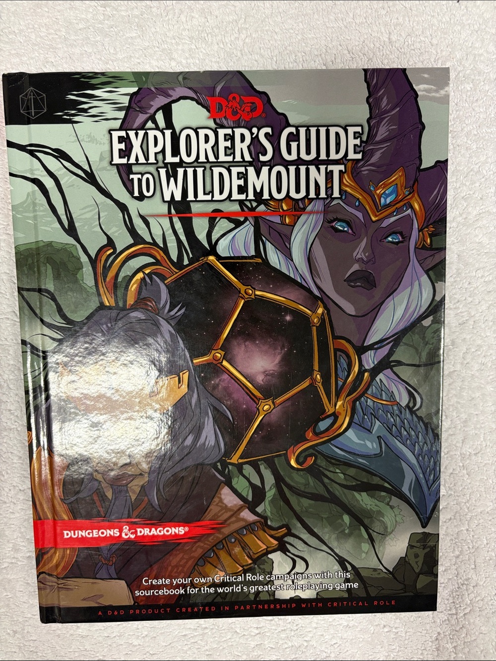 Dungeons & Dragons Explorer's Guide to Wildemount - Green & Purple Cover